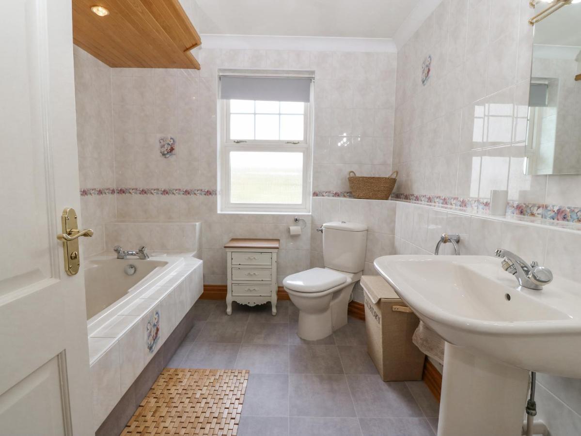 Bwthyn Clai Villa Llangefni Kültér fotó