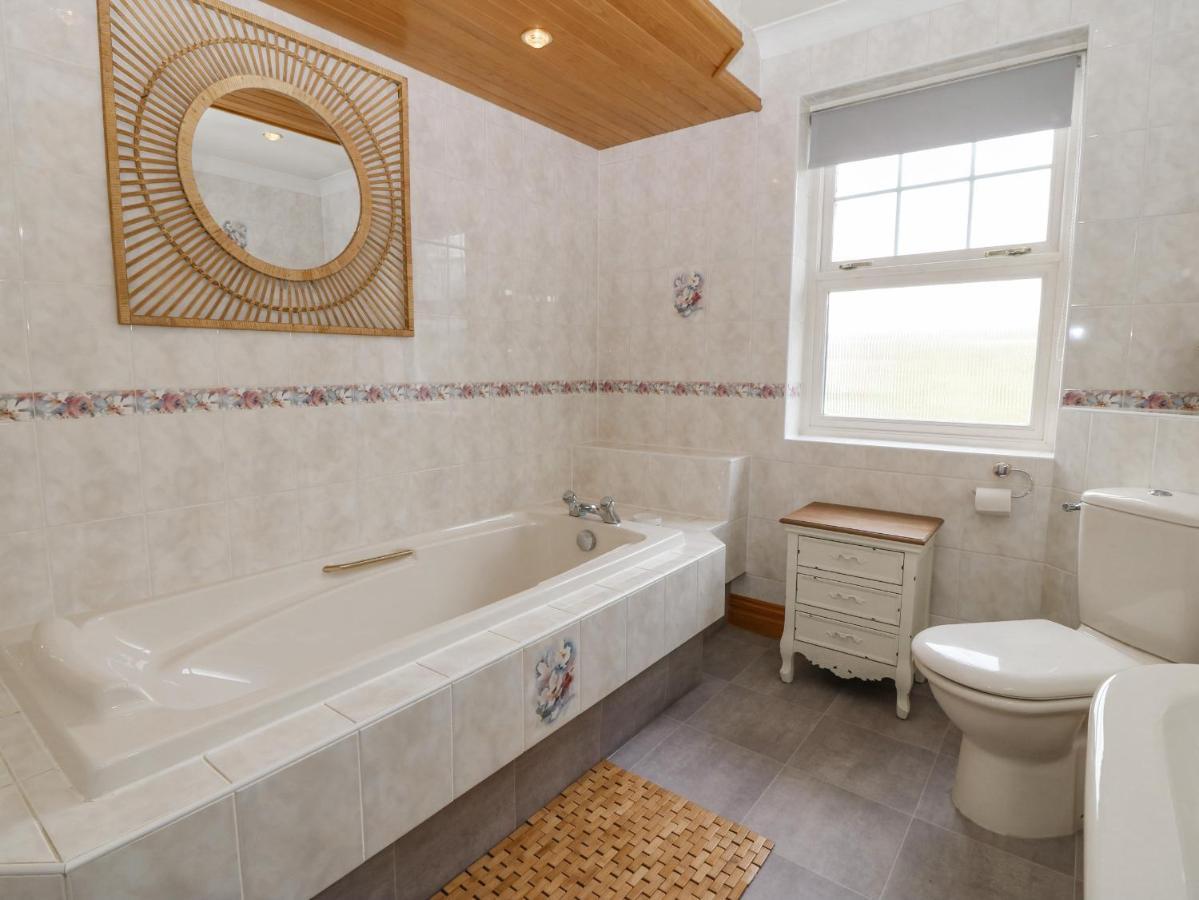 Bwthyn Clai Villa Llangefni Kültér fotó